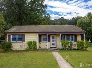 125 Old Rd, Monroe Township, NJ 08831