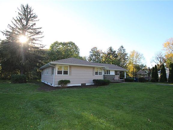 5th image of 10 Lynnwood Dr
