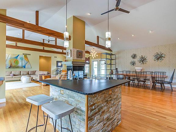 5th image of 3999 Hickory Hollow Dr