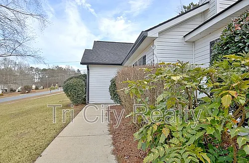 350 Cobbler Dr Photo 1
