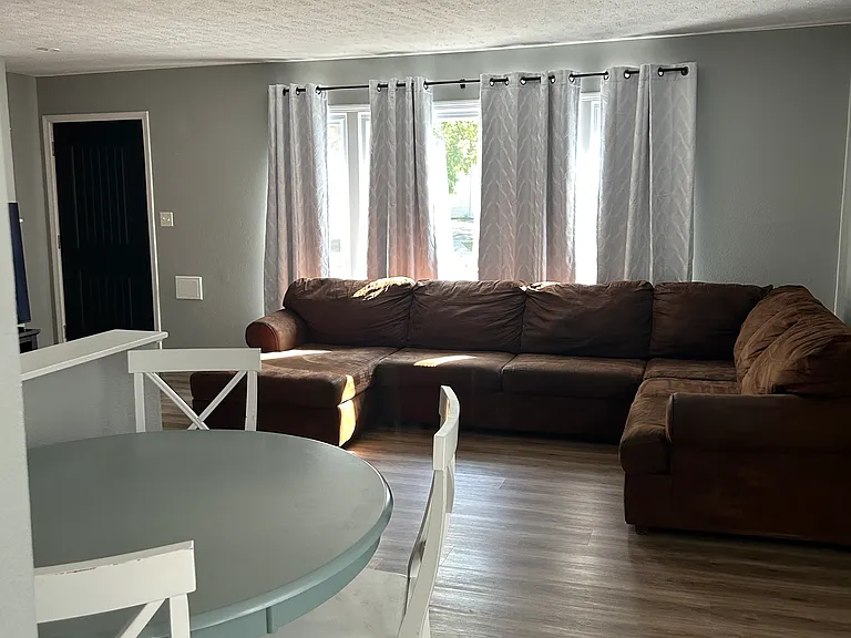 Summit Dr — Photo 2