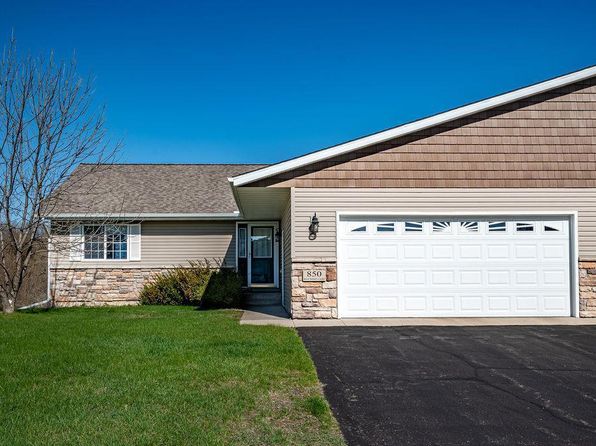 850 W Ridge Ct #50, New Richmond, WI 54017