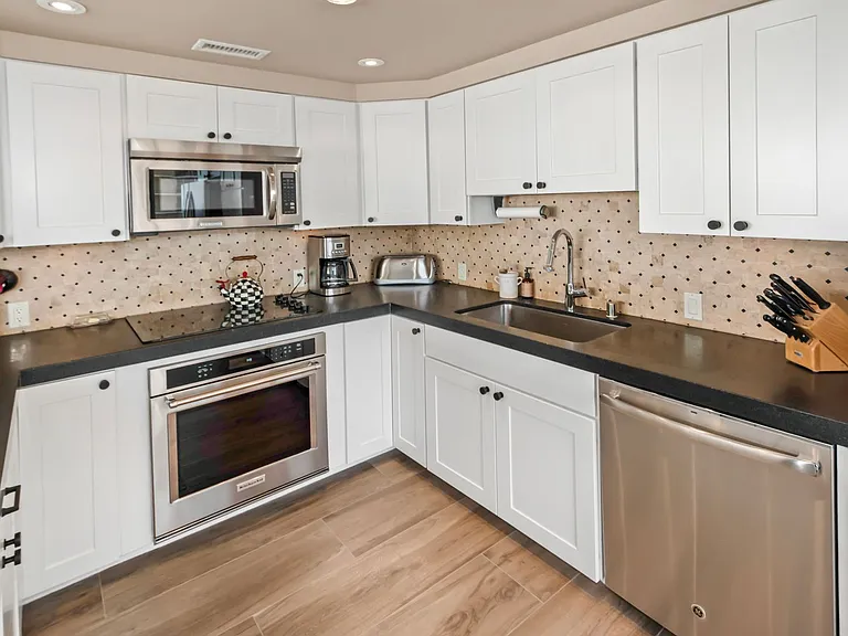 1810 Avenida Del Mundo #508 — Photo 15