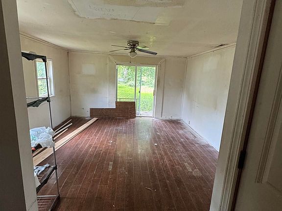 2nd image of 260 N Ohio St