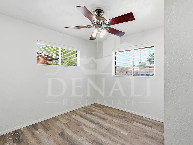 3801 N 4th Ave — Photo 18