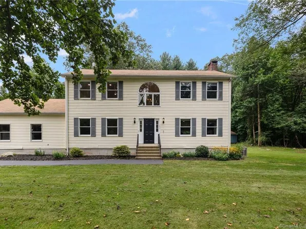 74 Stoneridge Road, Colchester, CT 06415