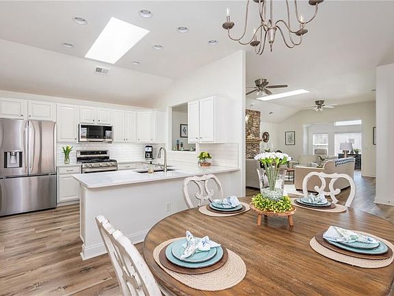 3rd image of 197 Shoal Creek Way