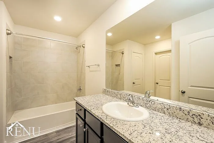 10922 Chatham Ct — Photo 11