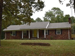 948 Kendall Rd, Mayfield, KY 42066