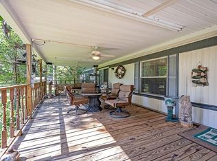 369 Mulberry Ln, Zavalla, TX 75980