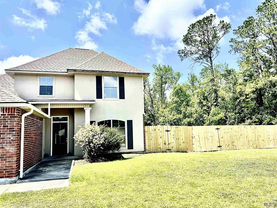 1st image of 23838 Stoneridge Ln