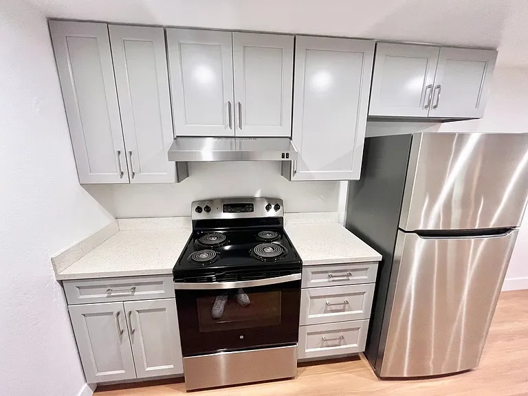 1208 J St — Photo 6