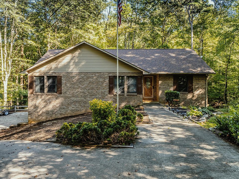 1st image of 3174 Fairoaks Dr