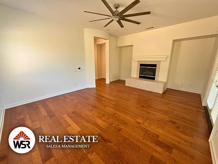 18691 Oak Park Dr — Photo 22