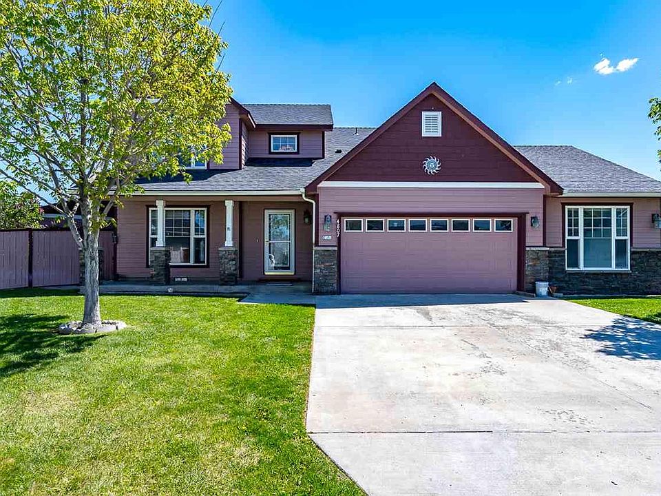 1st image of 4807 Lobelia Ct