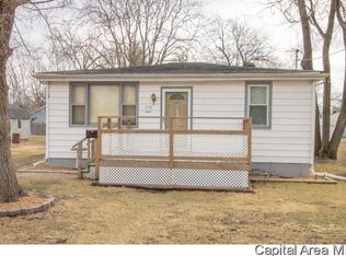 608 N White Ave, Taylorville, IL 62568