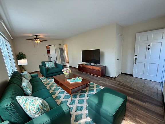 2nd image of 4742-46 Idaho St #4742