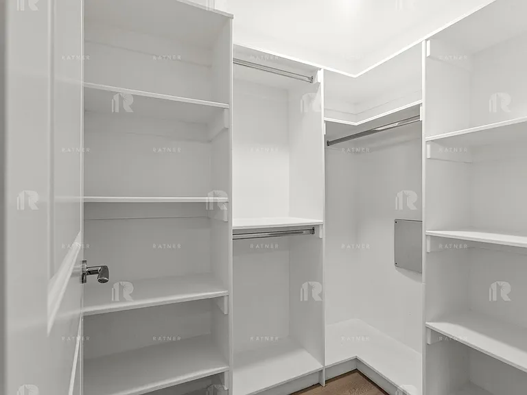(Ar/Ji/Yo:B) 10960 Ratner Street — Photo 10