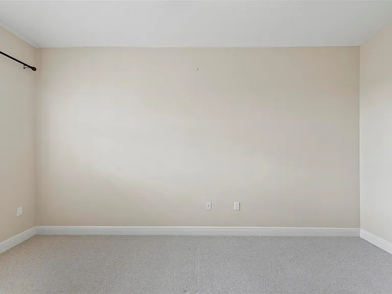 35 Riverview Bnd S #1841 — Photo 15