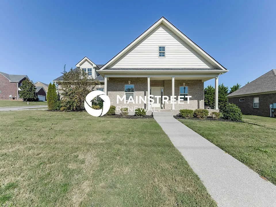 3024 Honeysuckle Dr