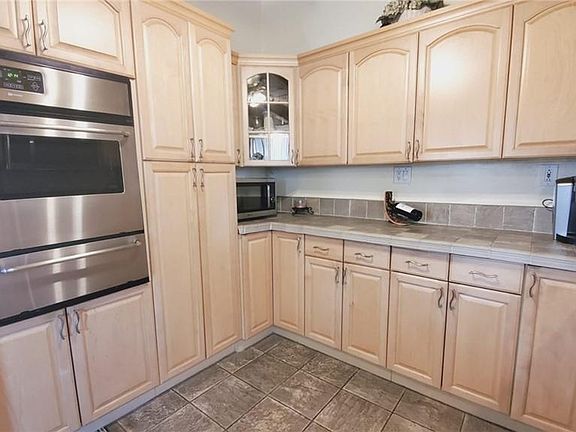 2nd image of 14639 Dalmatian Ave