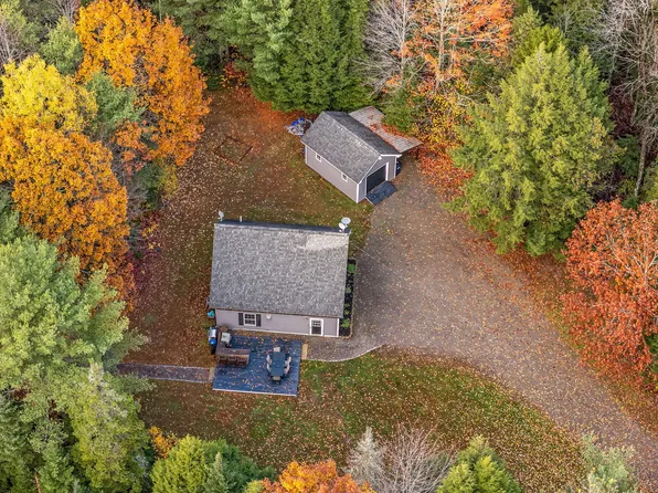 57 Kingsbury Road, Holden, ME 04429