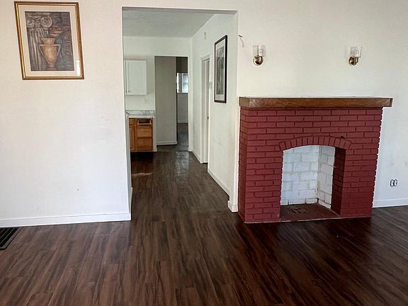 3rd image of 517 N Jameson Ave #2