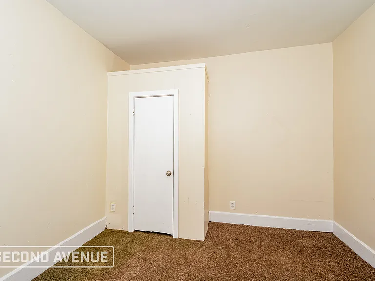 3201 Avenue E — Photo 13