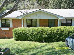 6717 Cambridge Dr, Rex, GA