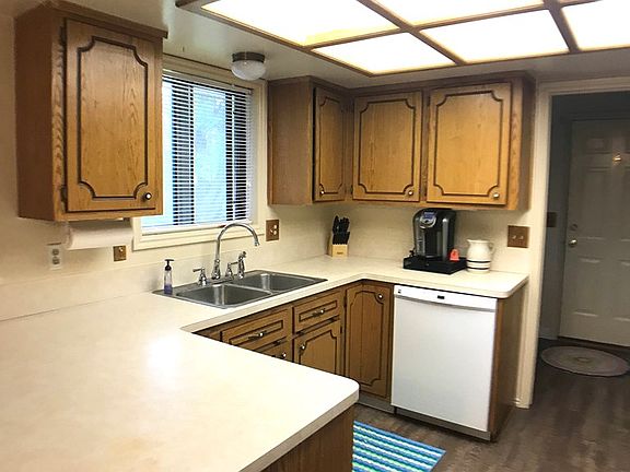 5th image of 2835 Paron Ln