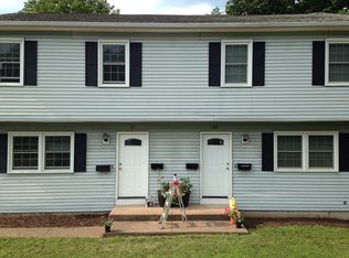 49 Hemlock St, Manchester, CT 06040