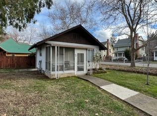 310 N 8th St, Jacksonville, OR