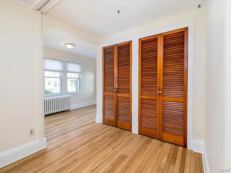 121 Raymond St #1 — Photo 5