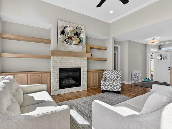 5th image of 13715 NW 70th St
