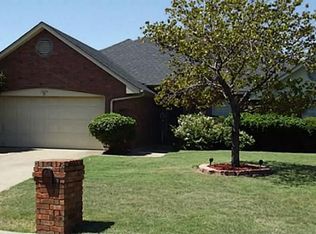 7659 Moss Ct, North Richland Hills, TX 76182