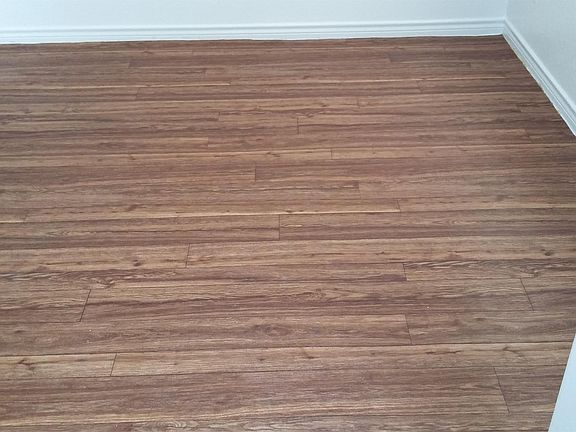 5th image of 303 Lake Meadows Dr #303