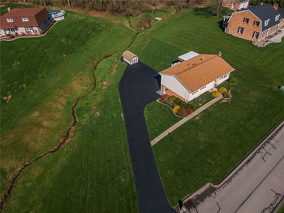 2nd image of 1123 Brookshire Dr
