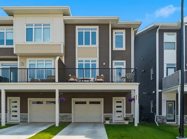 31 S Seton Row SE, Calgary, AB T3M 3L7