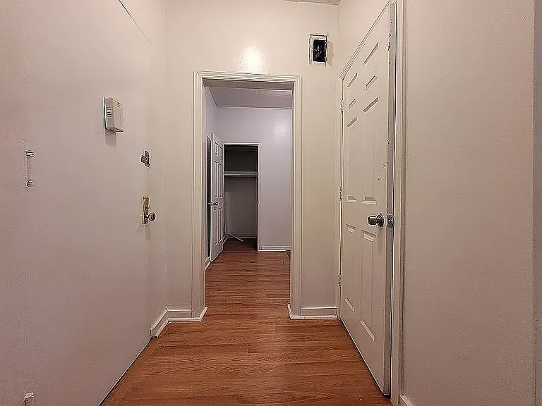 1068 Ward Ave #1E — Photo 68