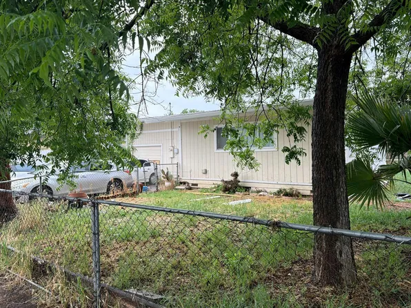 204 Hills Ct, Sacramento, CA 95838