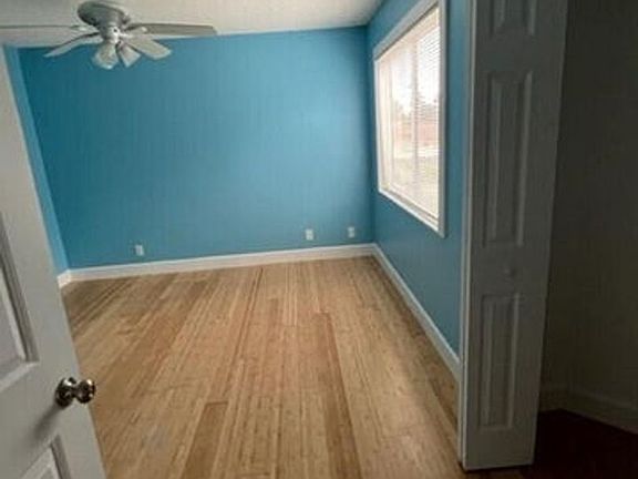 4th image of 1587 Woodbridge Lakes Cir