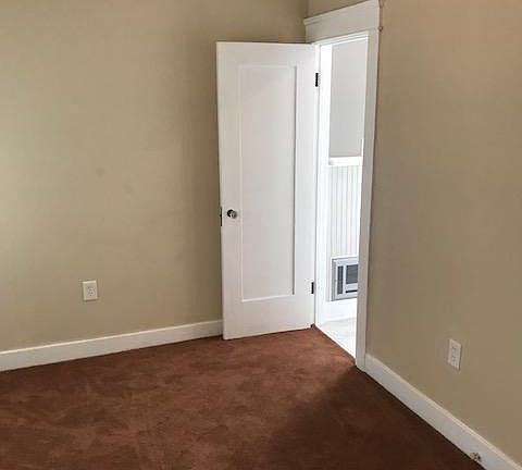 3rd image of 1157 Wisconsin Pl
