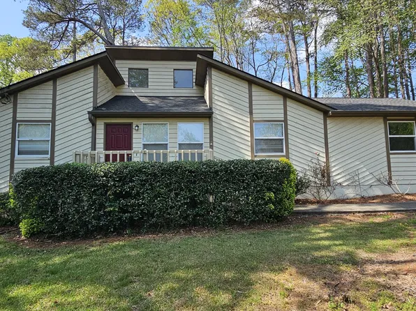 804 Emerald Forest Cir, Lawrenceville, GA 30044