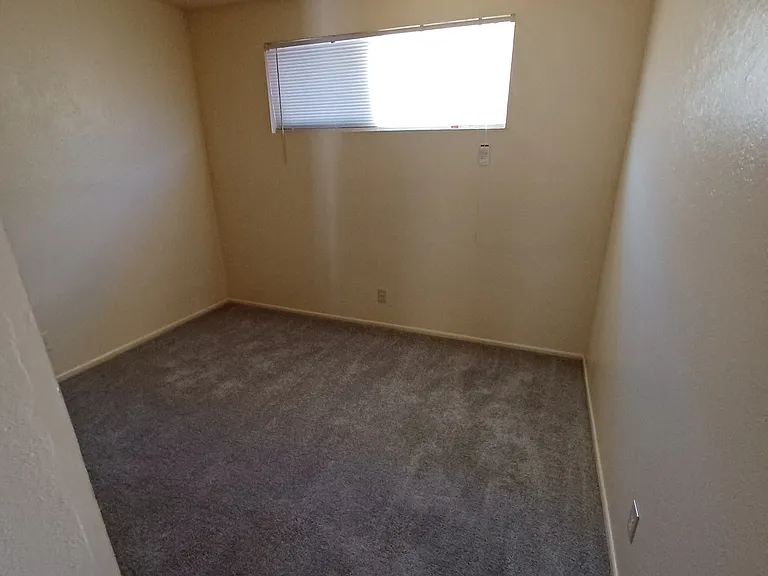2412 Sunrise Ave #G — Photo 6