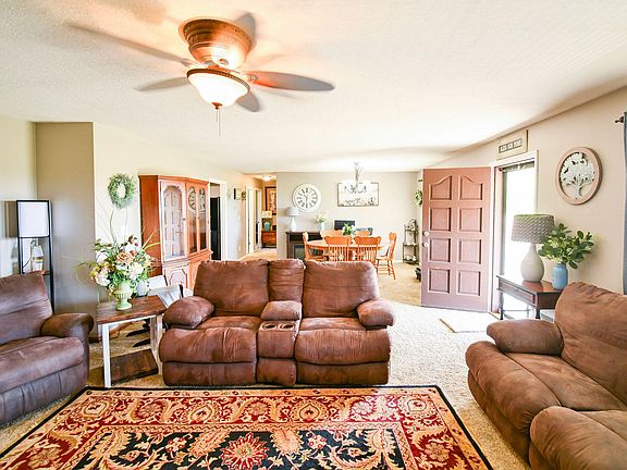 4th image of 234 McIntyre Rd