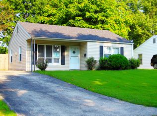 275 Brackleigh Ln, Florissant, MO