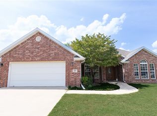 237 Briarhill Dr, Farmington, AR 72730