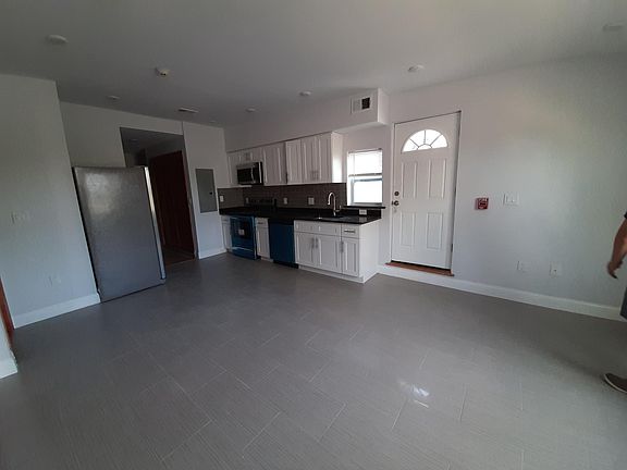 5th image of 27 S 40th St #2C