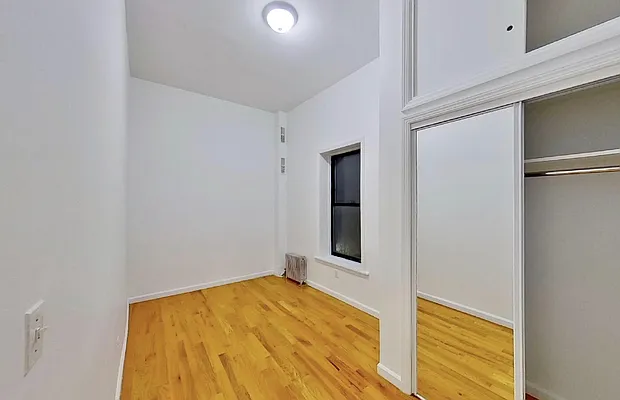 Rented by Reyes & Elsamad Real Estate Group | media 5