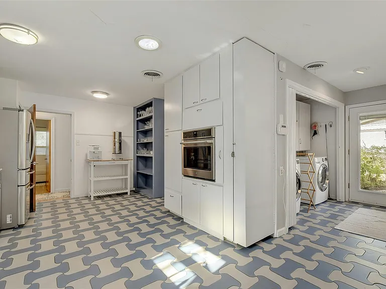 1500 Northridge Dr — Photo 11